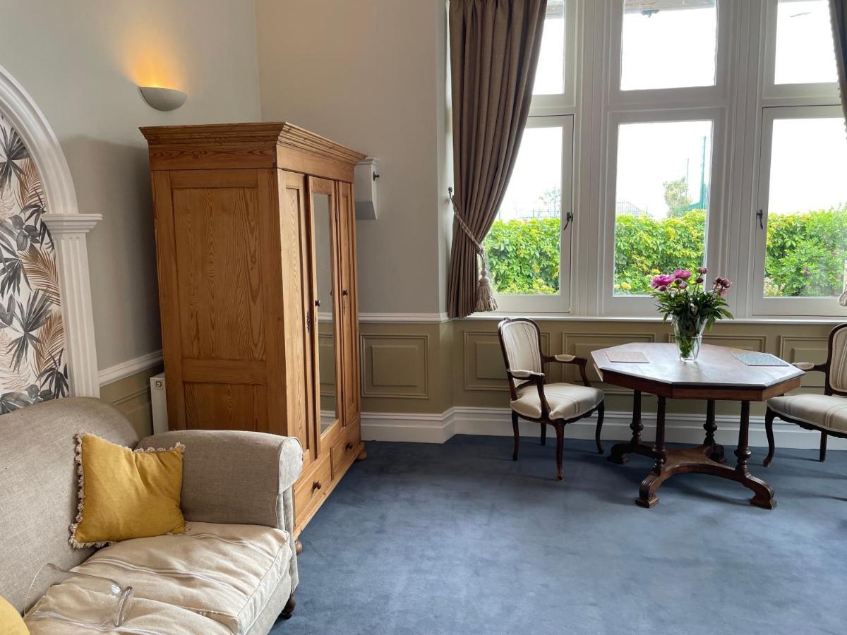 The Old Club Bed and Breakfast Penzance Exteriör bild