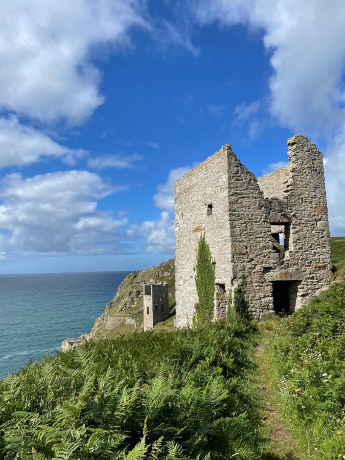 The Old Club Bed and Breakfast Penzance Exteriör bild