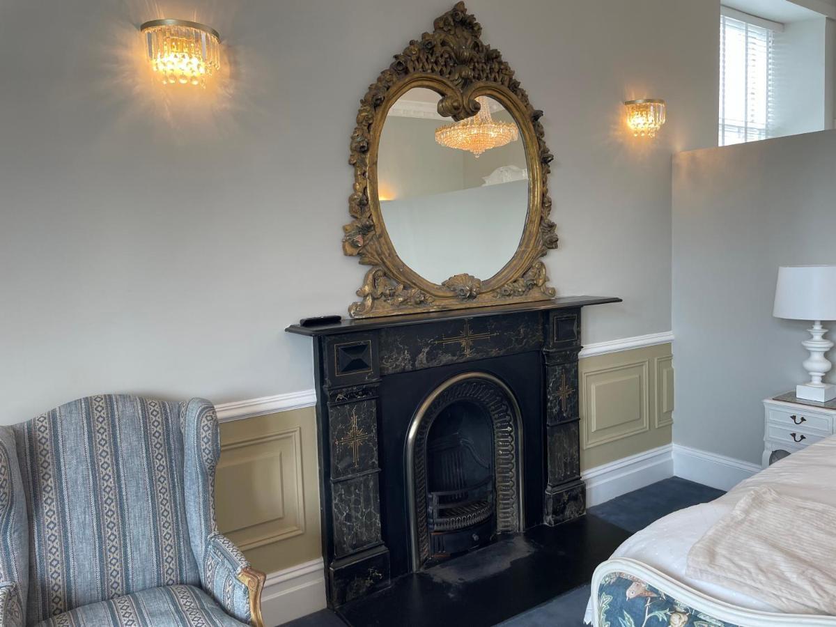 The Old Club Bed and Breakfast Penzance Exteriör bild