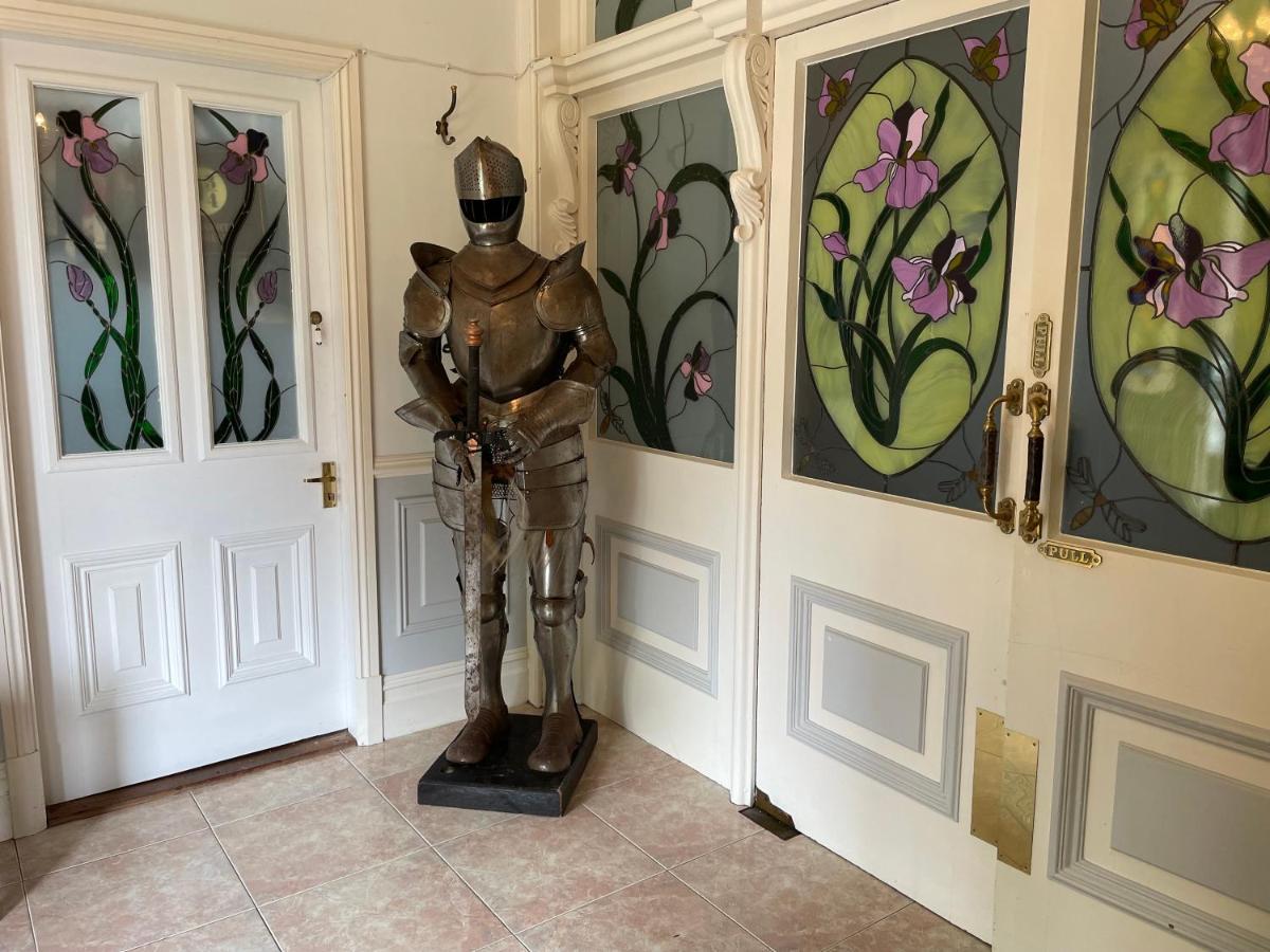 The Old Club Bed and Breakfast Penzance Exteriör bild